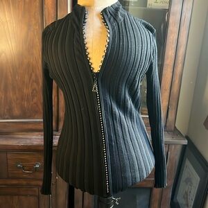 Belldini sweater size medium